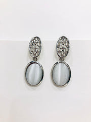 GRACEFUL EAR-DROP EARRINGS