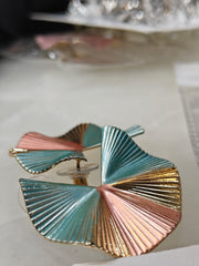 ELEGANT FAN SHAPED EARRINGS (Copy)