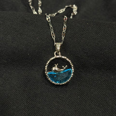 CHARMING SILVER WHALE PENDANT NECKLACE