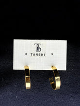 Timeless Gold-Tone Hoop Earrings – Minimal & Elegant ✨