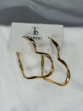 Wavy Heart Hoop Earrings