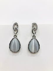 CHIC CRYSTAL DROP EARRINGS