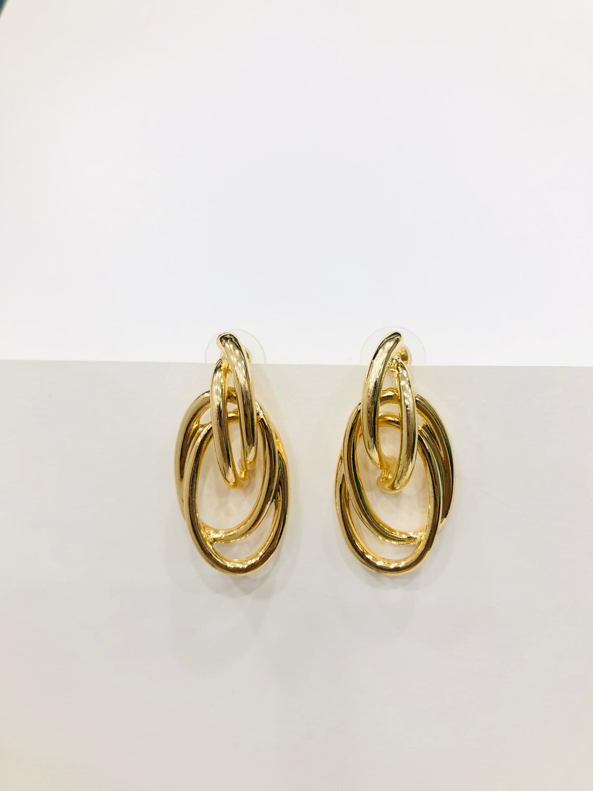 LAYERED HOOP EARRINGS