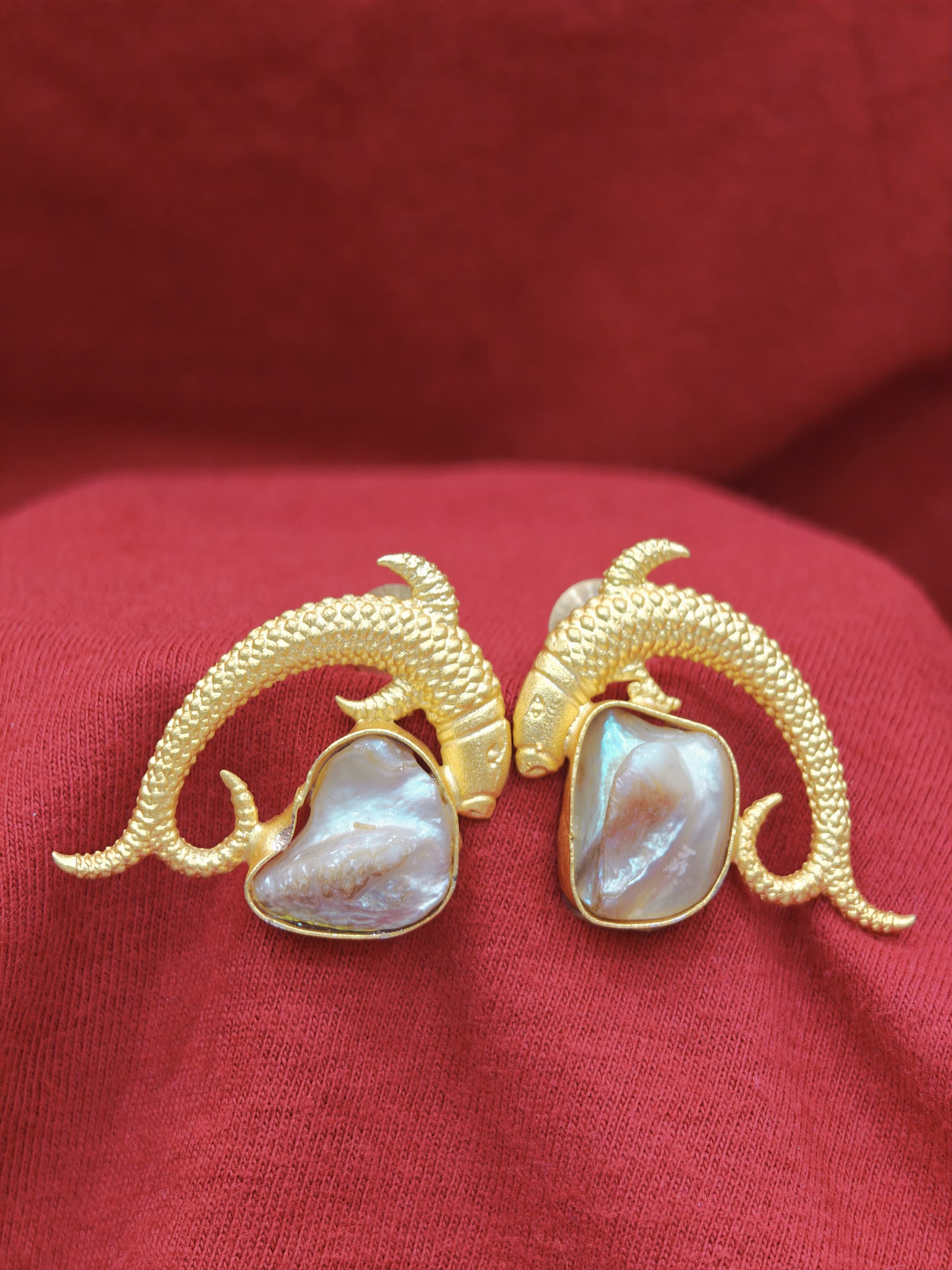 Majestic Ocean-Inspired Gold & Pearl Earrings 🐟