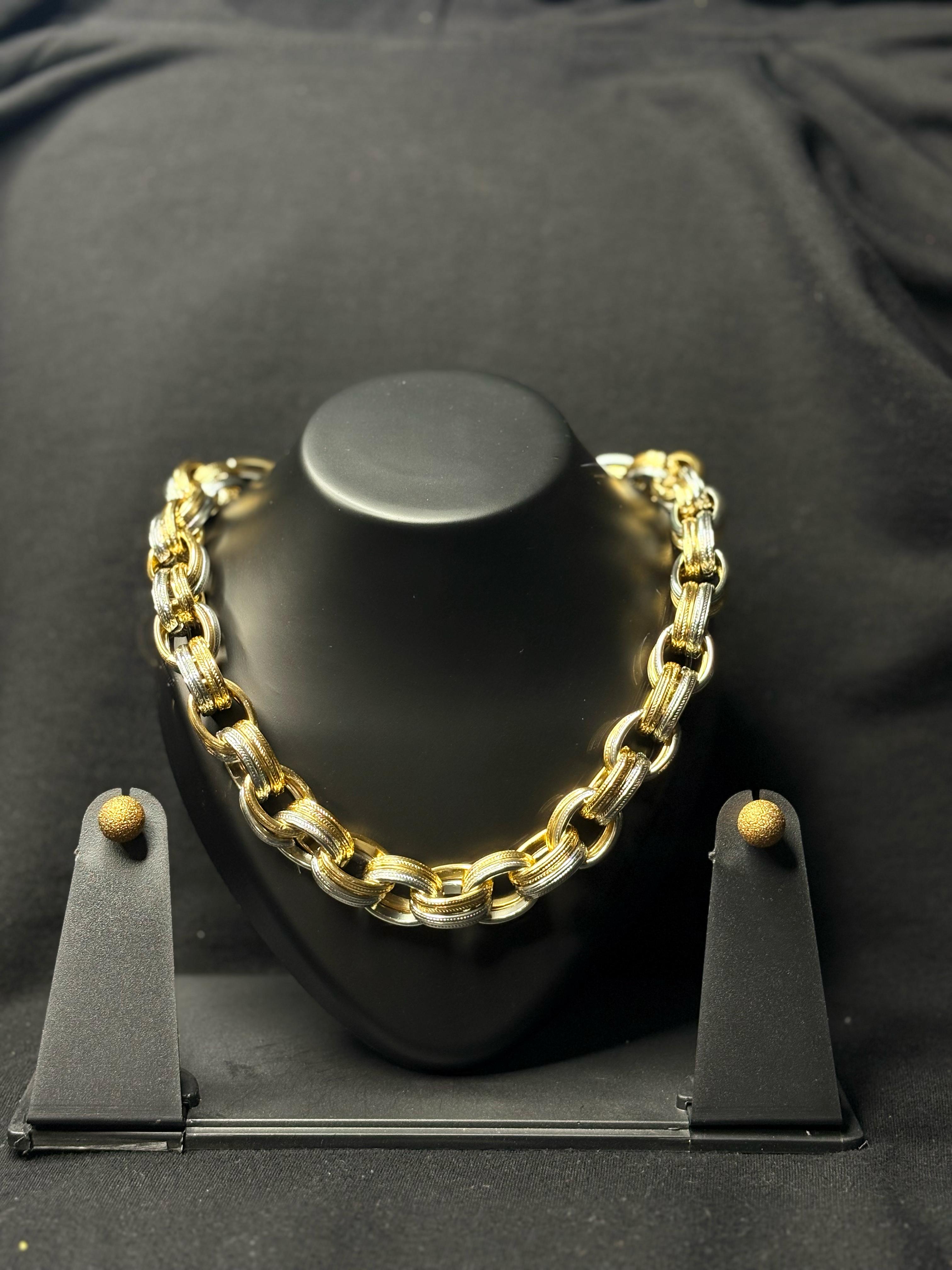 ✨ Bold & Elegant Two-Tone Chunky Chain Necklace ✨