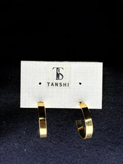 Timeless Gold-Tone Hoop Earrings – Minimal & Elegant ✨