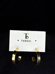 Timeless Gold-Tone Hoop Earrings – Minimal & Elegant ✨