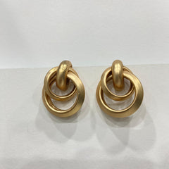 MATTE GOLD INTERLINKED HOOP EARRINGS – MODERN GLAM