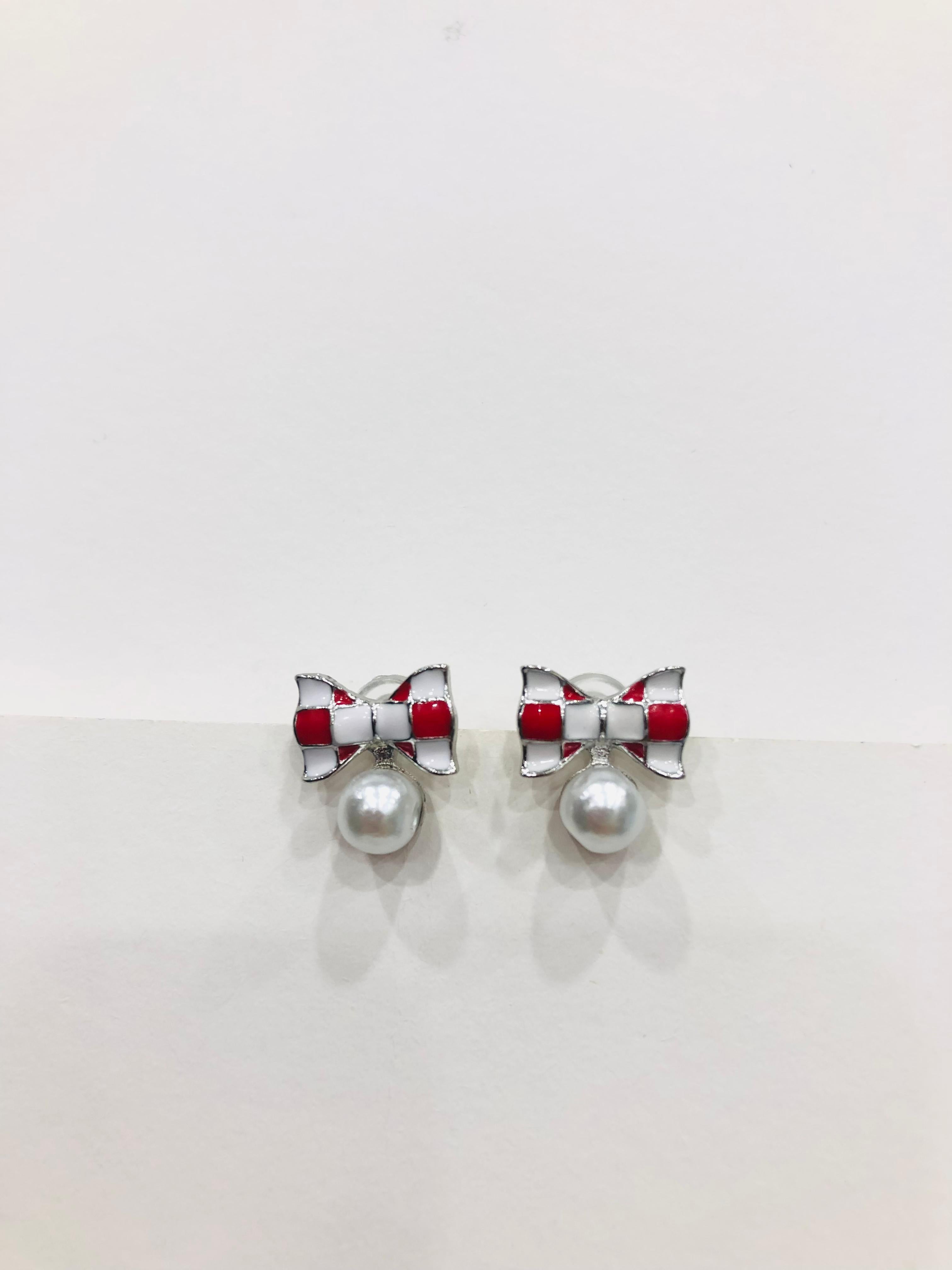 🎀 BOW AND PEARL DELIGHT STUDS