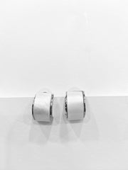 ELEGANT HALF HOOP STUD