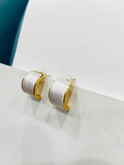 ELEGANT HALF HOOP STUD